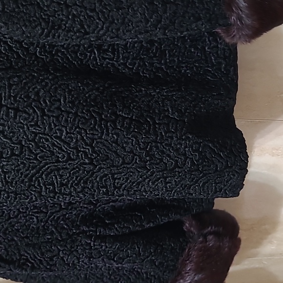 Vintage Mink Fur Trimmed with Mink Cuffs Black Curly Lamb coat Small. - Picture 7 of 8